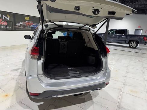 Used 2019 Nissan Rogue SL FWD image 13