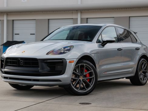 Used 2023 Porsche Macan GTS image 1