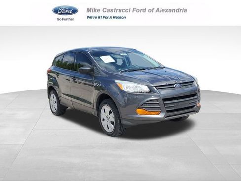 Used 2016 Ford Escape S FWD image 1