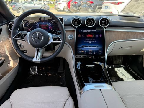 Used 2024 Mercedes-Benz C 300 4MATIC Sedan image 41
