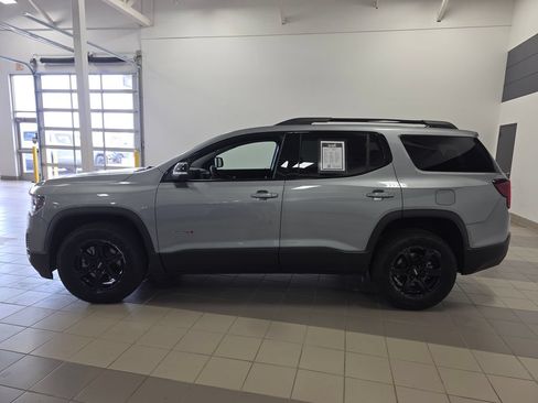 Used 2023 GMC Acadia AT4 w/ Technology Package AWD/4WD image 2