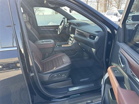 Used 2023 GMC Yukon Denali Ultimate image 33
