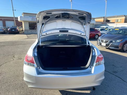 Used 2010 Honda Accord LX image 27