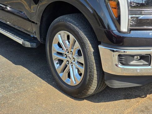 Used 2025 Ford F150 Lariat w/ Equipment Group 501A Mid AWD/4WD image 5