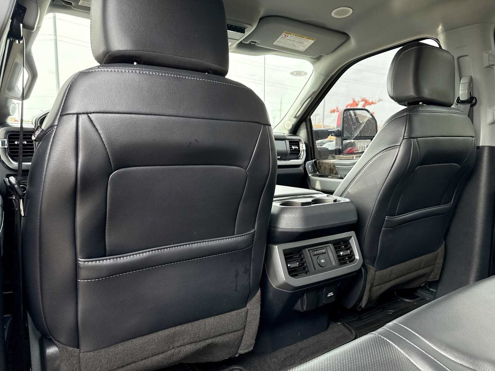 Used 2023 Ford F250 Lariat w/ Lariat Ultimate Package AWD/4WD image 17