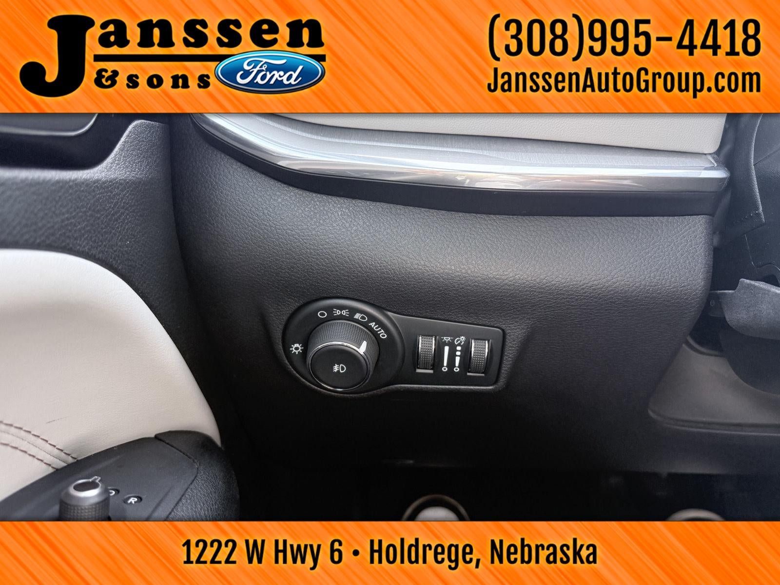 Used 2024 Jeep Compass Limited AWD/4WD image 19