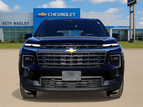 Used 2026 Chevrolet Traverse LT w/ Enhanced Driving Package image 2