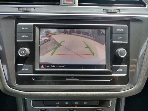 Used 2021 Volkswagen Tiguan S AWD/4WD image 30