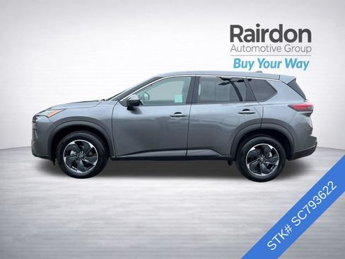 Used 2025 Nissan Rogue SV AWD/4WD image 4