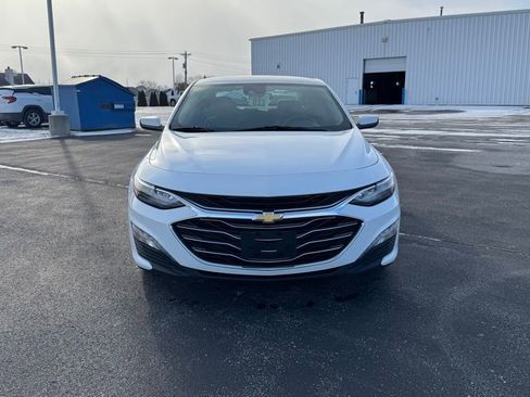 Used 2023 Chevrolet Malibu LT FWD image 2