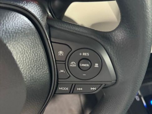 New 2026 Toyota Corolla Cross L image 34