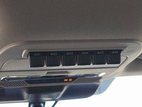 New 2026 Ford F250 Lariat w/ Black Appearance Package image 9