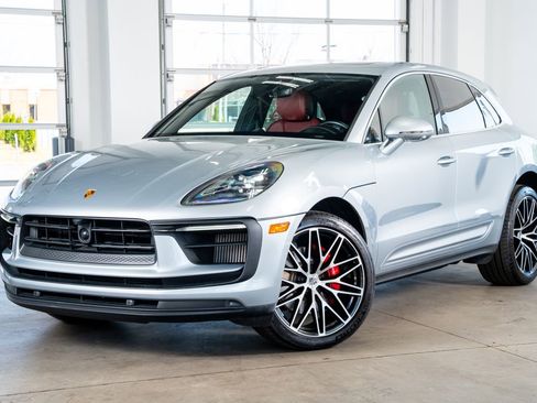 Used 2023 Porsche Macan S image 2