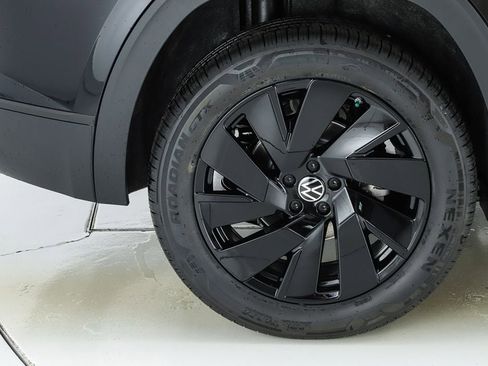 New 2026 Volkswagen Atlas Cross Sport SE image 52