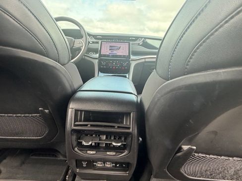 Used 2022 Jeep Grand Cherokee Trailhawk AWD/4WD image 38