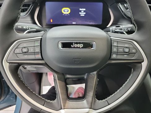 New 2026 Jeep Grand Cherokee Limited w/ Limited Altitude Package image 14