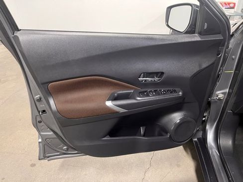Used 2024 Nissan Kicks SR image 24
