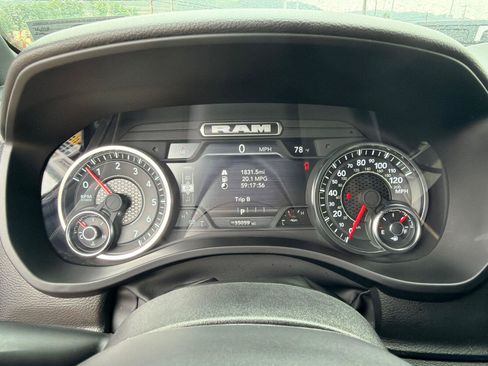 Used 2025 RAM 1500 Big Horn AWD/4WD image 12