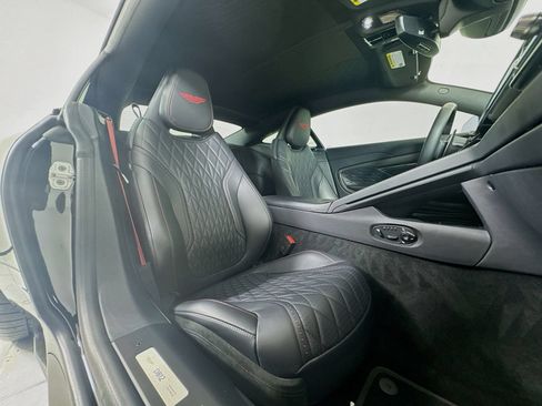 Used 2024 Aston Martin DB12 Coupe RWD image 24