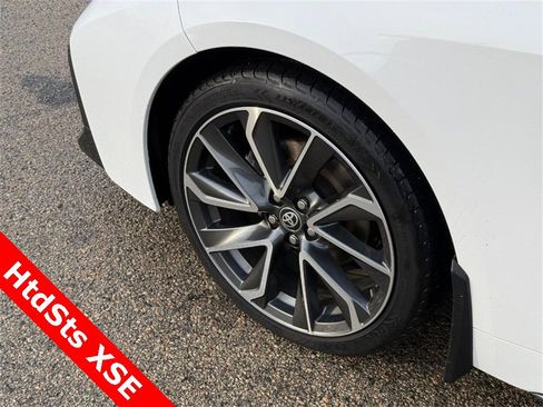 Used 2022 Toyota Corolla XSE image 10