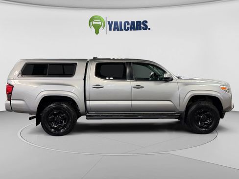 Used 2019 Toyota Tacoma SR w/ SR Convenience Package AWD/4WD image 6