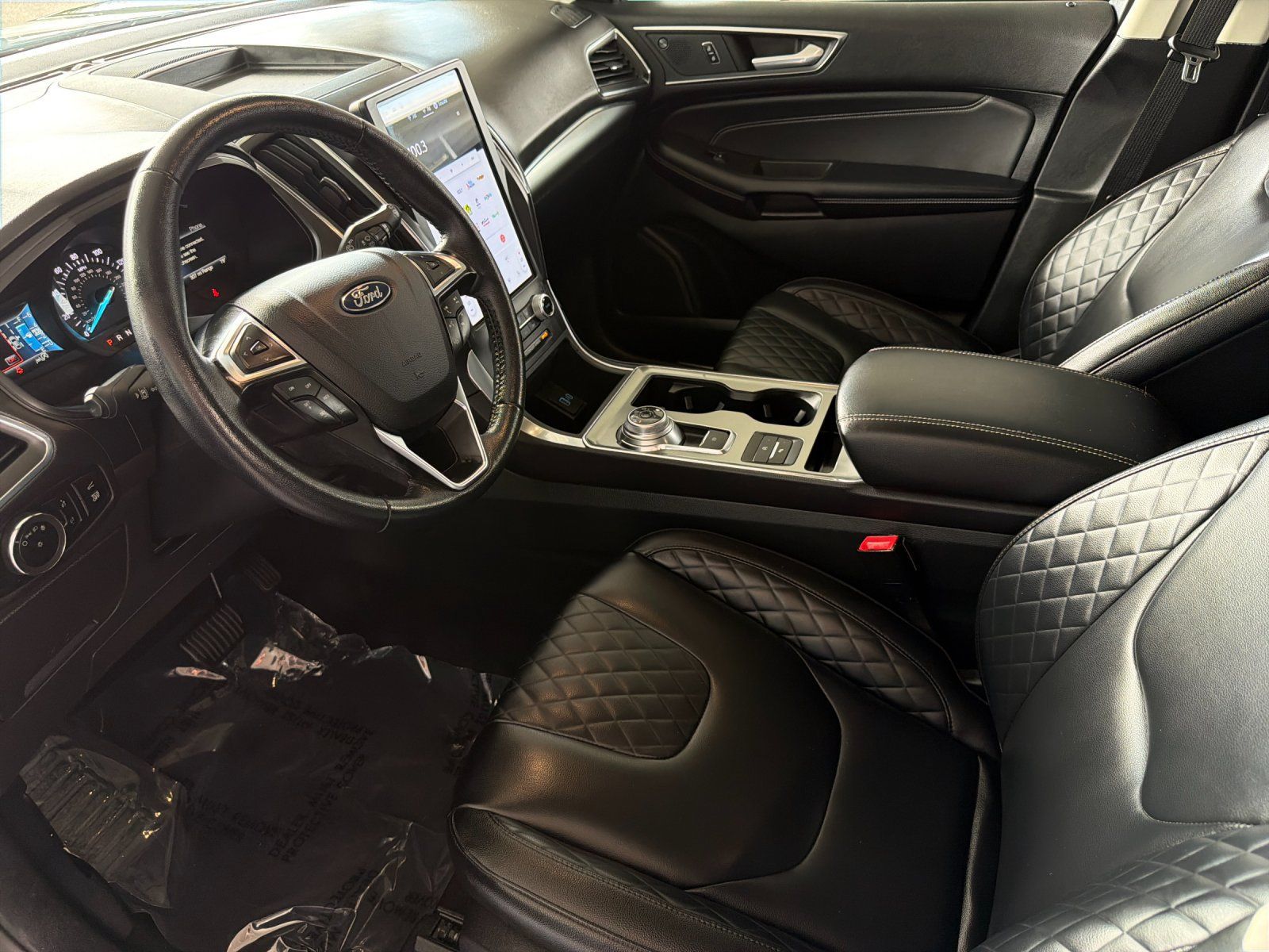 Used 2024 Ford Edge Titanium AWD/4WD image 9