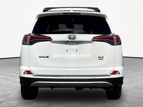 Used 2018 Toyota RAV4 XLE w/ Plus Extra Value Package AWD/4WD image 5