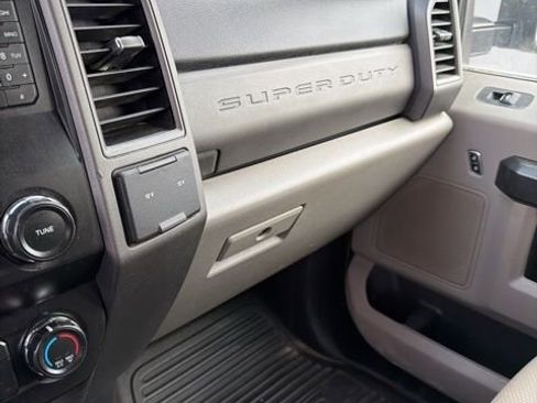Used 2019 Ford F350 XL w/ Power Equipment Group image 21