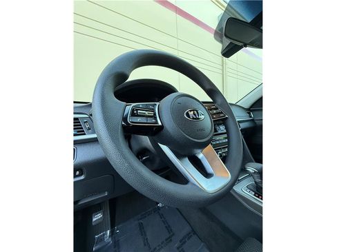 Used 2020 Kia Optima LX image 11