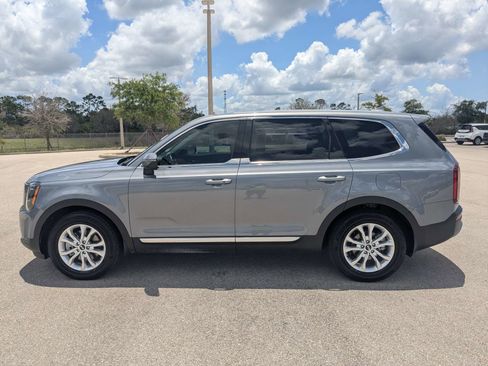 Used 2020 Kia Telluride LX FWD image 8