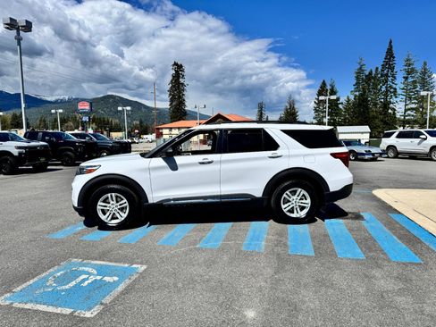 Used 2020 Ford Explorer XLT AWD/4WD image 4