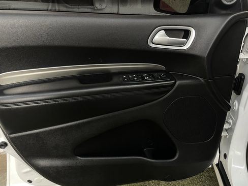 Used 2020 Dodge Durango SXT w/ 3rd Row Seating Group image 19