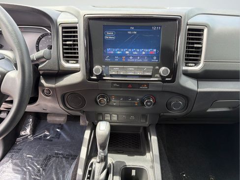 Certified 2024 Nissan Frontier SV RWD image 16