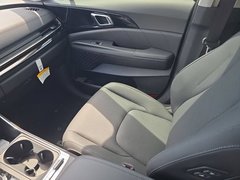 New 2026 Kia Carnival SX Prestige FWD image 16