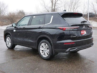 New 2026 Mitsubishi Outlander ES