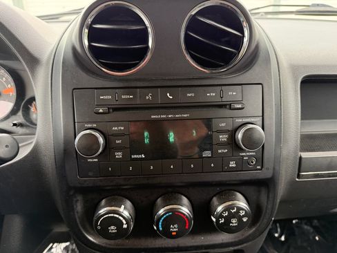 Used 2016 Jeep Patriot Sport w/ Power Value Group AWD/4WD image 24