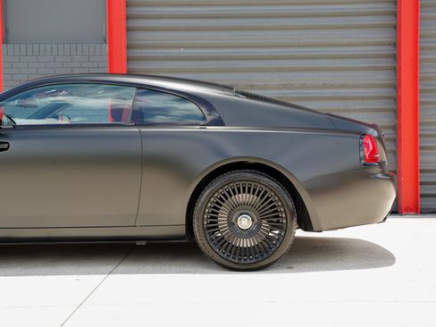 Used 2020 Rolls-Royce Wraith RWD image 12
