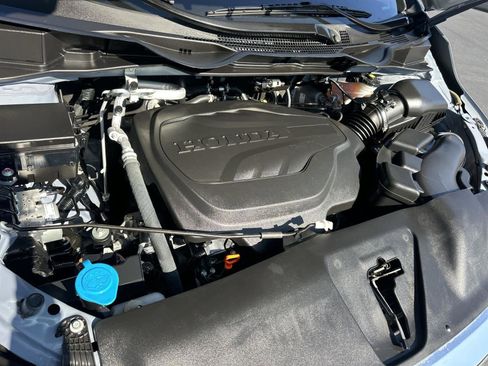 Used 2023 Honda Odyssey Touring image 9