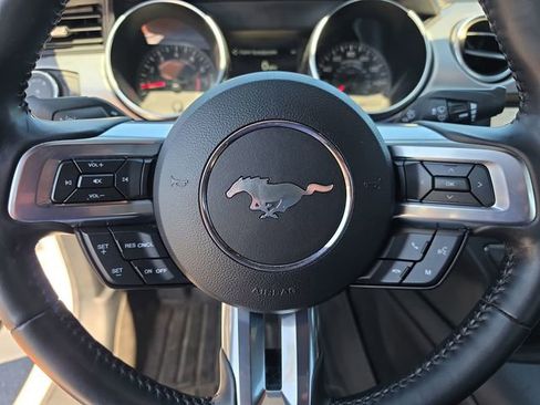 Used 2022 Ford Mustang Premium RWD image 38