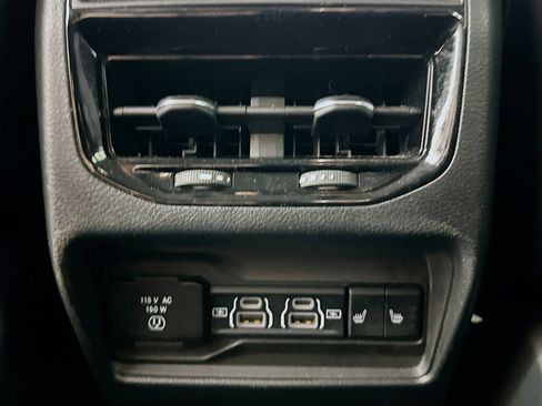 Used 2022 Jeep Grand Cherokee Limited 4xe w/ Luxury Tech Group II AWD/4WD image 28