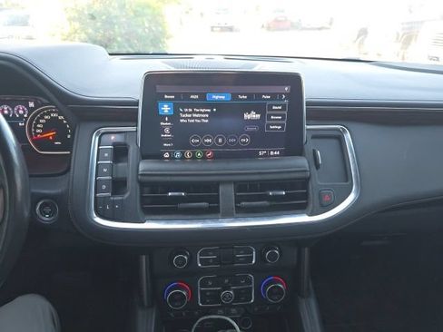 Used 2021 Chevrolet Tahoe High Country w/ Premium Package AWD/4WD image 14