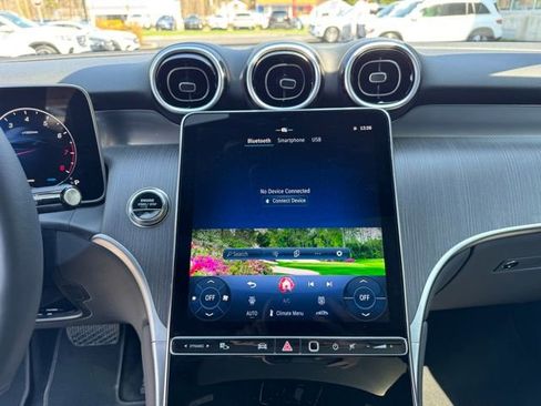 Used 2026 Mercedes-Benz GLC 300 4MATIC image 18