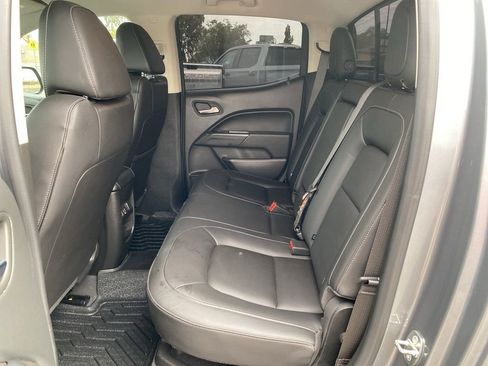 Used 2022 Chevrolet Colorado LT w/ Luxury Package RWD image 22