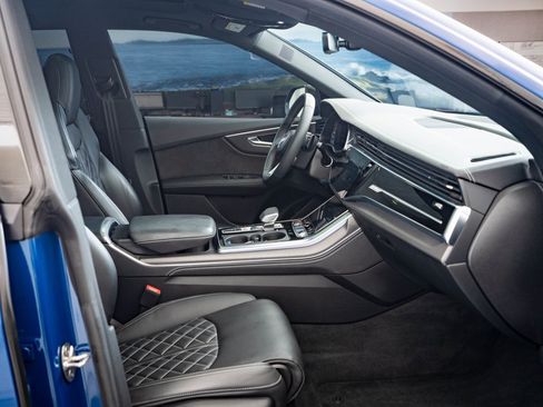 Certified 2024 Audi SQ8 Premium Plus image 21