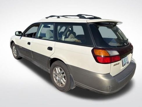 Used 2003 Subaru Outback Wagon image 7