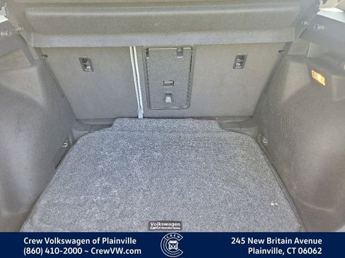 Certified 2022 Volkswagen Taos SE FWD image 50