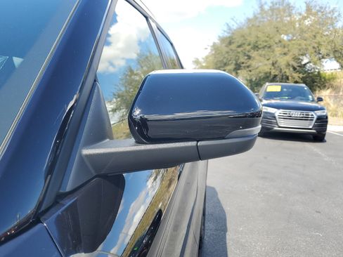 Certified 2025 Ford Explorer ST-Line w/ Premium Package image 4