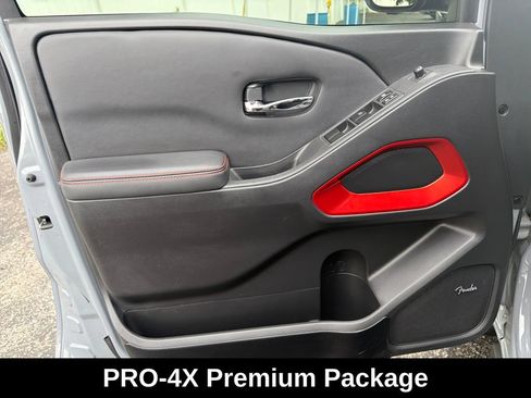 Used 2023 Nissan Frontier PRO-4X w/ Pro-4X Premium Package AWD/4WD image 12