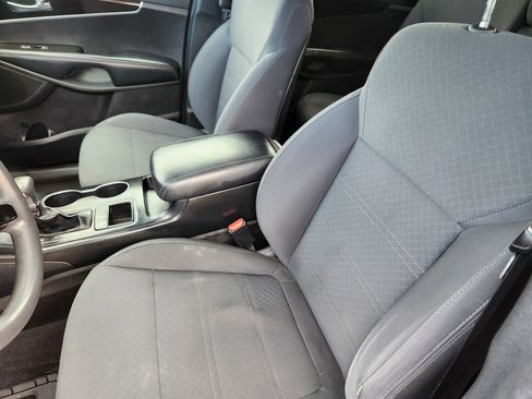 Used 2019 Kia Sorento AWD image 10