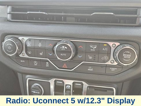 Used 2024 Jeep Wrangler Unlimited Sport w/ Convenience Group AWD/4WD image 27